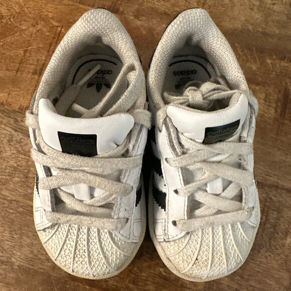 Adidas Superstar White - Picture 2 of 8